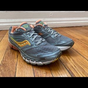 Saucony running/gym shoes